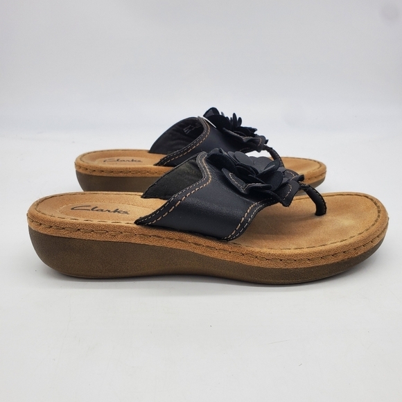 Clarks Shoes Womens 8M Brynn Style  Comfort Insole Leather Thong Sandals - Picture 7 of 9